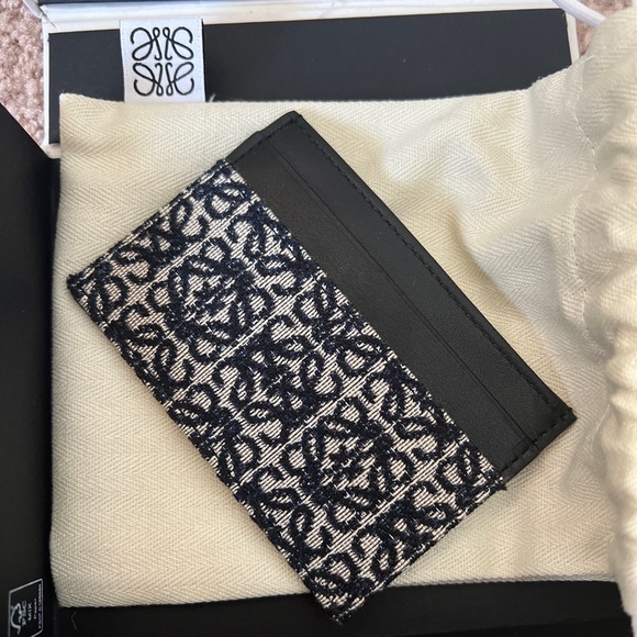 Loewe Handbags - NWT LOEWE card wallet